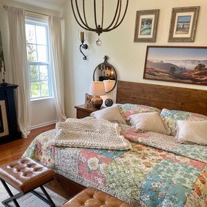 The Company Store King Cotton Quilt and FOUR King shams